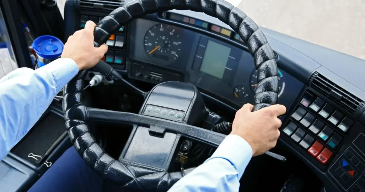 バス運転手 やめとけ メインビジュアル