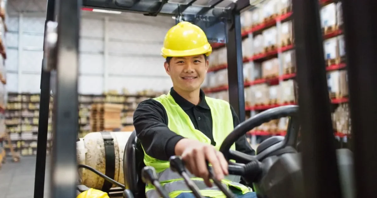 フォークリフト 学科試験 メインビジュアル