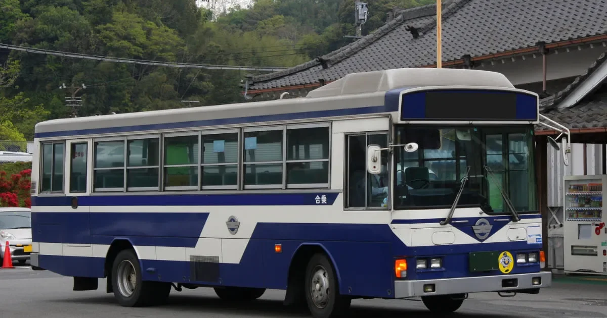 バス運転手の年収 メインビジュアル画像