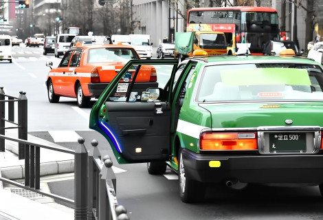 タクシー運転手 転職 30代　アイキャッチ画像