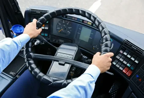 バス運転手 やめとけ アイキャッチ画像