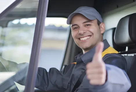 外国人トラックドライバー アイキャッチ画像