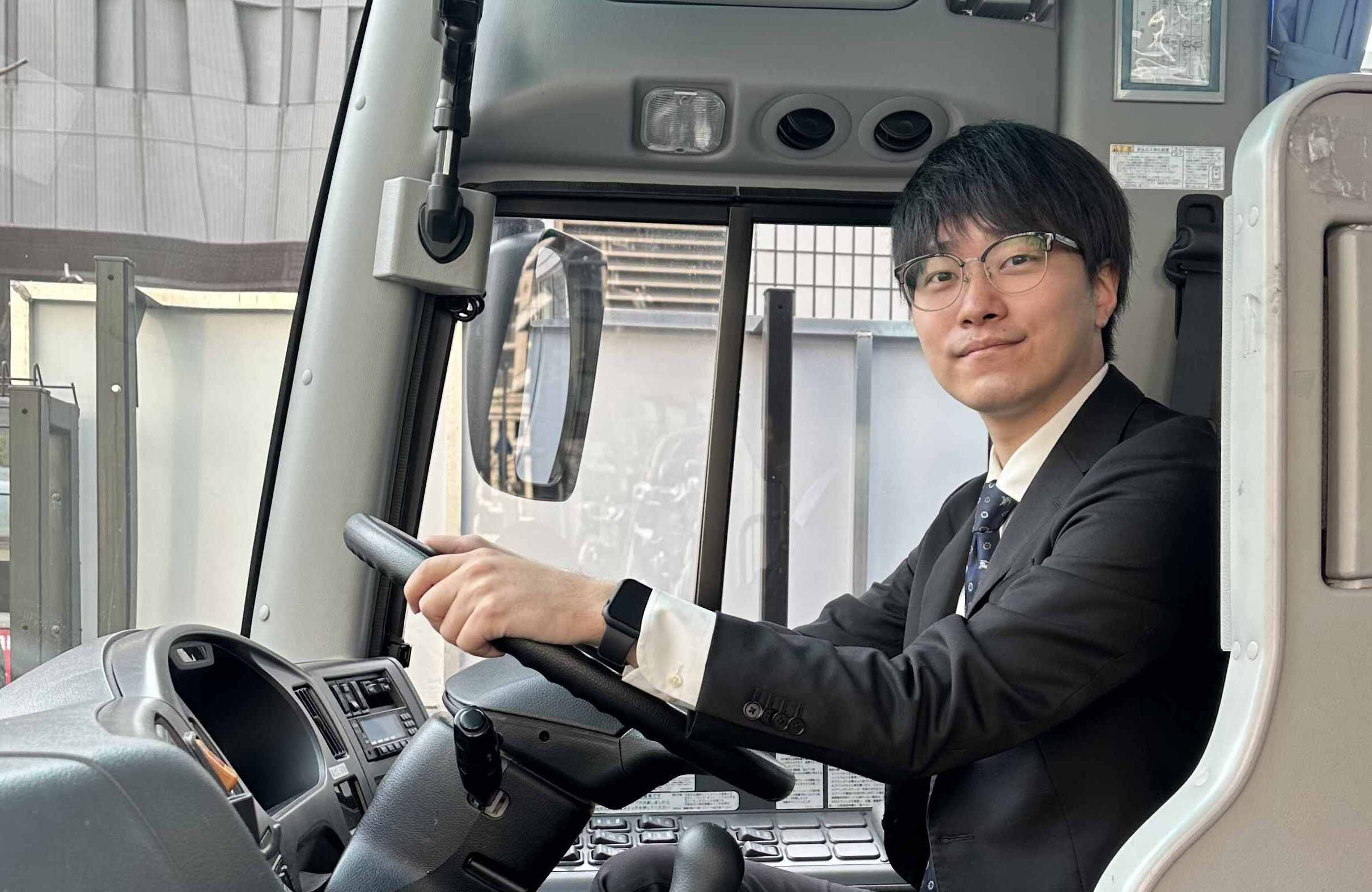 高速路線バス運転手（大阪府大阪市西成区）（ID：4020）の求人画像１